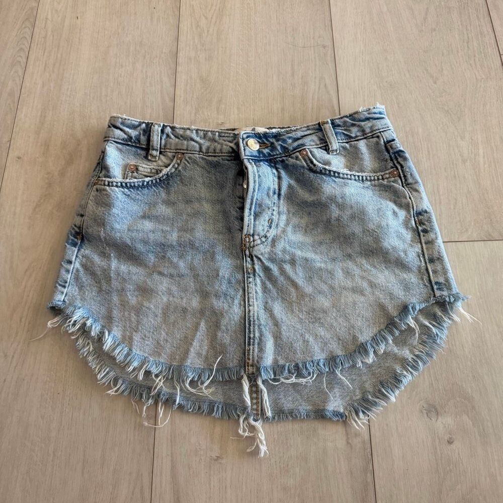 Free people womens demin skirt size 4